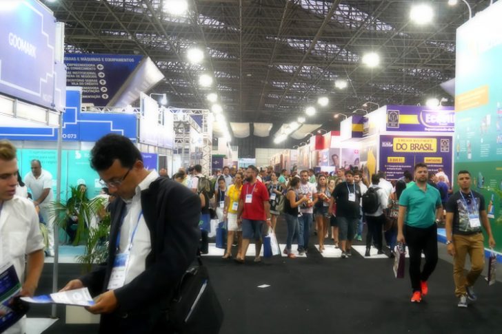 7 etapas que não podem faltar no seu Stand – Cplus Stands